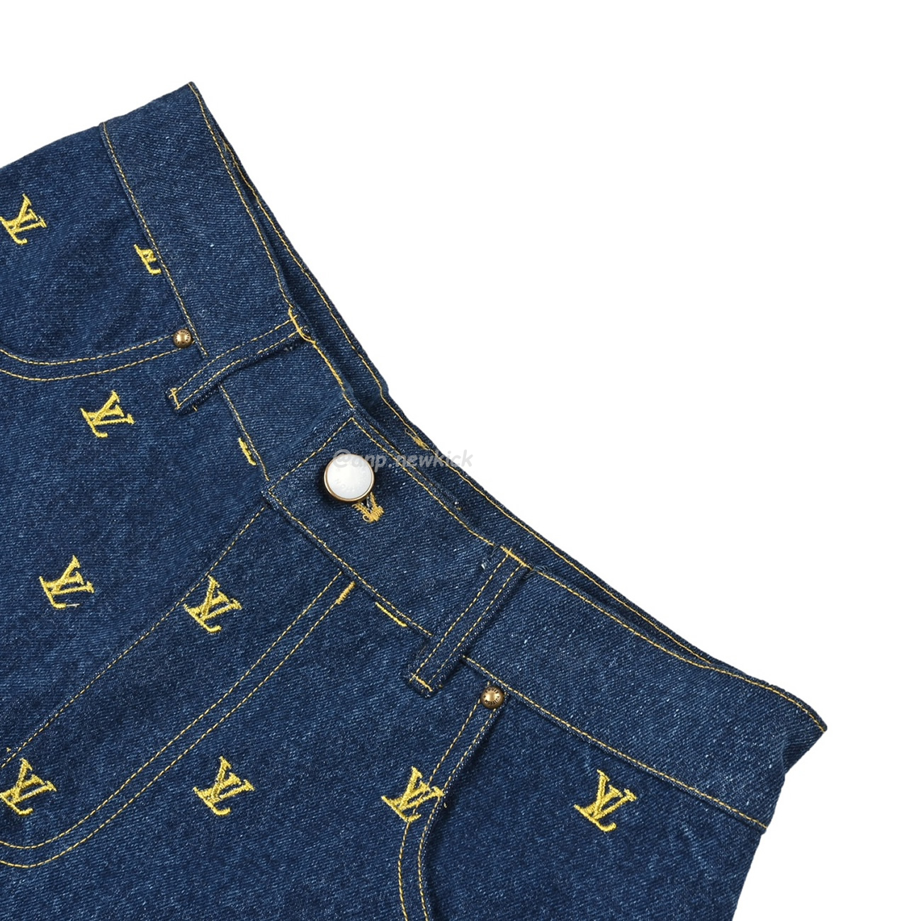 Louis Vuitton Embroidered Logo Denim Shorts (3) - newkick.app